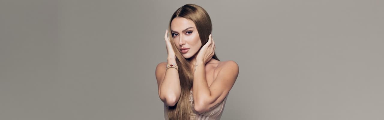 Hadise & Argy